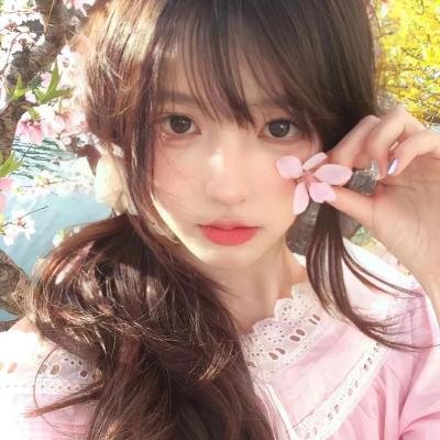 草裙春色